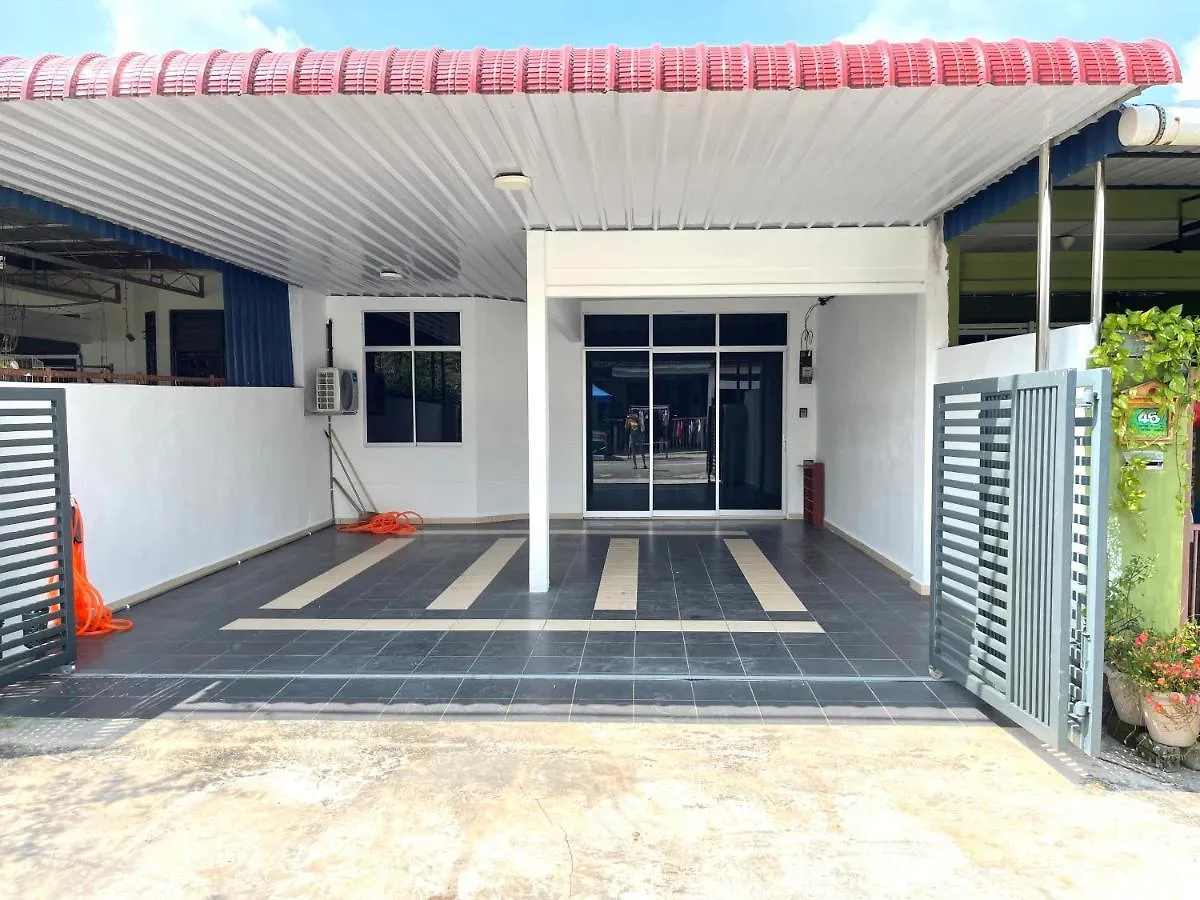 Cozy 288 Entire 3 Bedroom House @ Alma Bukit Mertajam Holiday home